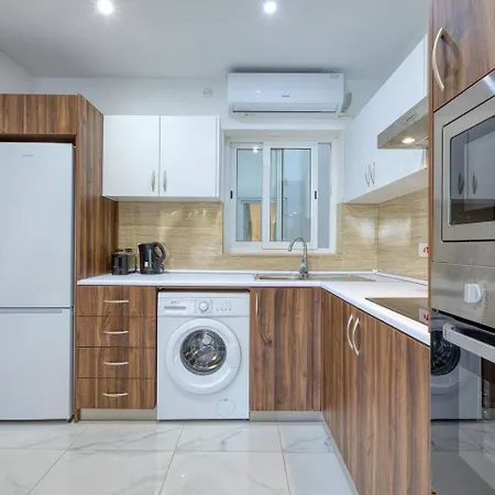 Modern 2-br With Views Of Valletta Pietà