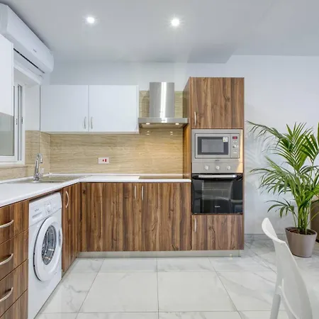 Modern 2-br With Views Of Valletta Lejlighed Pietà